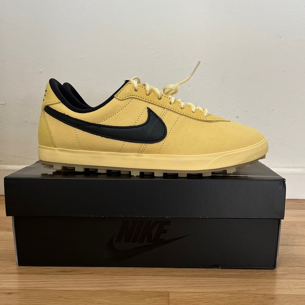 Nike Astrograbber